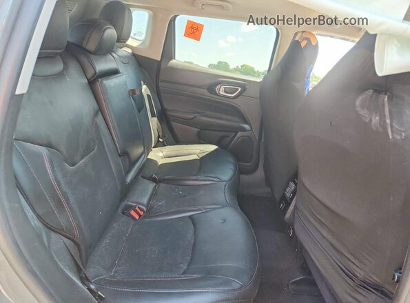3C4NJDDB7NT172848 2022 JEEP COMPASS Gray Widok wnętrza z tyłu