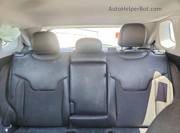 3C4NJDDB7NT172848 2022 JEEP COMPASS Gray Widok tylnych siedzeń