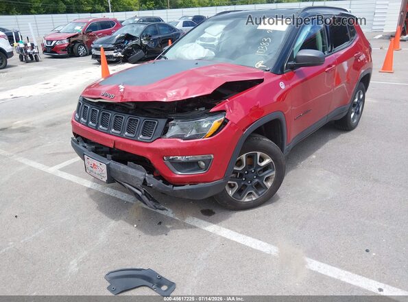 3C4NJDDB8HT646553 2017 JEEP COMPASS Red Вид спереду