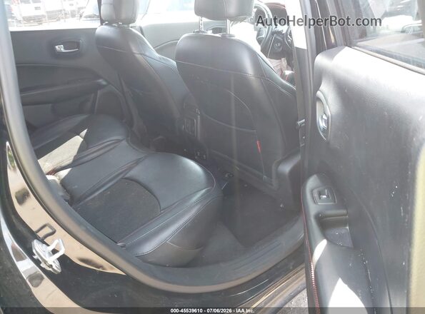 3C4NJDDB8KT748118 2019 JEEP COMPASS Black Вид наклейки з VIN-кодом