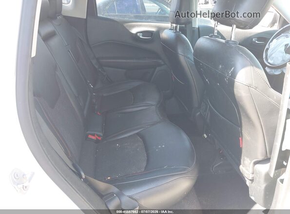 3C4NJDDB8LT177196 2020 JEEP COMPASS White Vista de la etiqueta del VIN