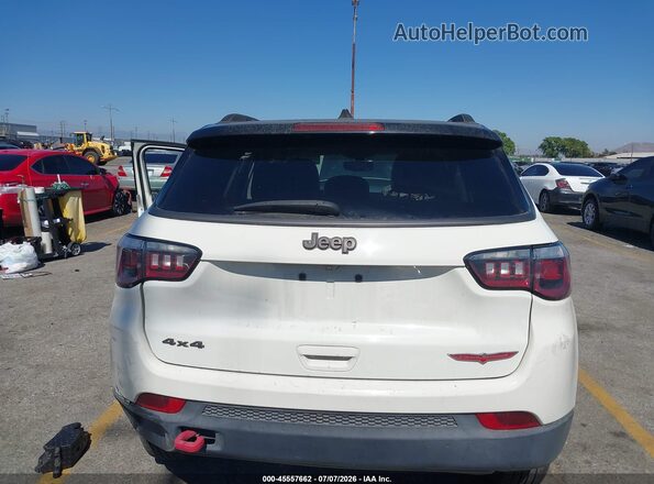 3C4NJDDB8LT177196 2020 JEEP COMPASS White 