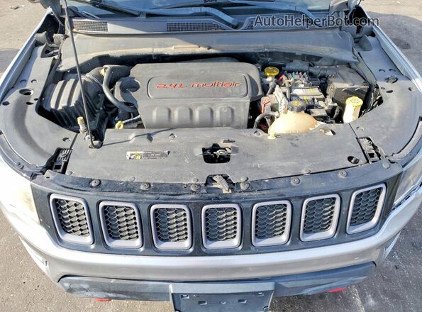 3C4NJDDB9KT785565 2019 JEEP COMPASS Серый Вид подкапотного пространства