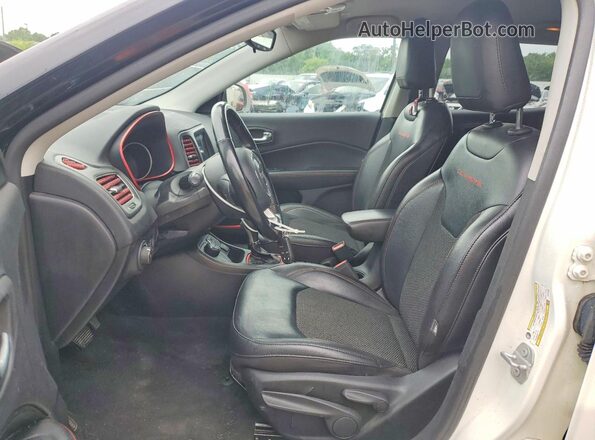 3C4NJDDB9KT821836 2019 JEEP COMPASS White Vista interior delantera
