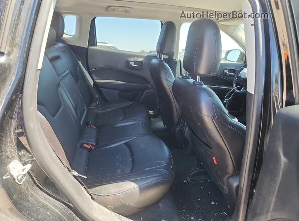3C4NJDDB9LT143946 2020 JEEP COMPASS Черный Вид задней части салона