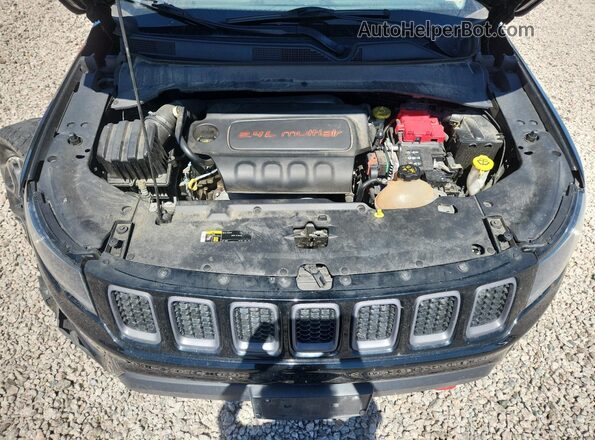 3C4NJDDB9LT143946 2020 JEEP COMPASS Черный Вид подкапотного пространства