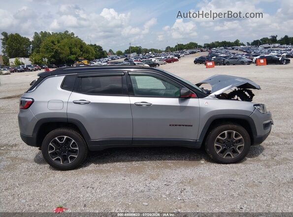 3C4NJDDB9MT520096 2021 JEEP COMPASS Silver Vista interior de 360 grados