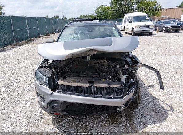 3C4NJDDB9MT520096 2021 JEEP COMPASS Silver Vista interior trasera