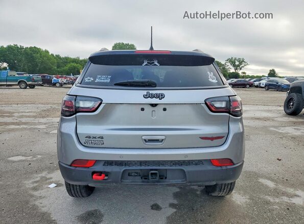 3C4NJDDB9NT155257 2022 JEEP COMPASS Gray Widok z tyłu