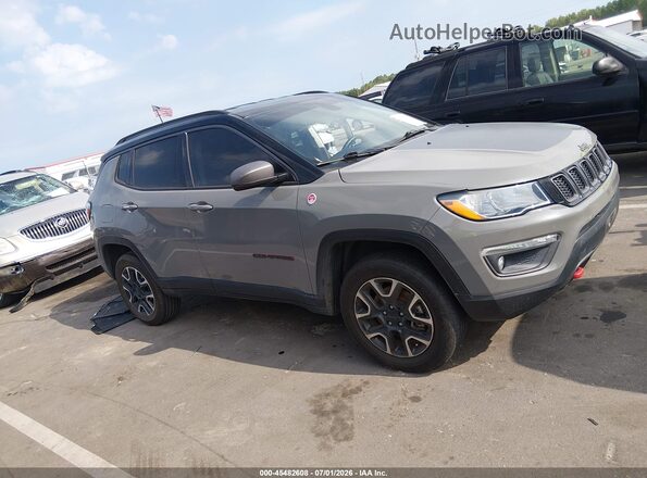 3C4NJDDBXLT222686 2020 JEEP COMPASS Gray Սալոնի հետևի տեսք