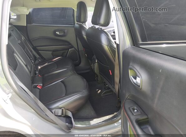 3C4NJDDBXLT222686 2020 JEEP COMPASS Gray VIN կոդի պիտակի տեսք
