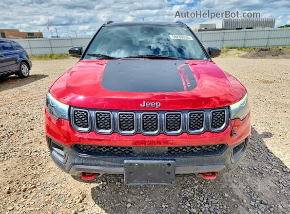 3C4NJDDN0PT504786 2023 JEEP COMPASS Red Widok z przodu