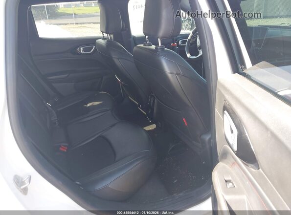 3C4NJDDN1RT144737 2024 JEEP COMPASS White Вид наклейки з VIN-кодом