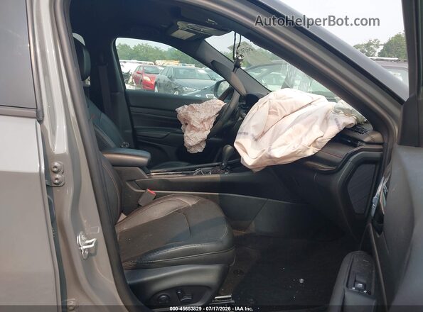 3C4NJDDN1RT589897 2024 JEEP COMPASS Gray Front interior view