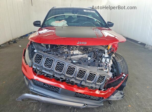 3C4NJDDN1ST543217 2025 JEEP COMPASS Red Вид спереду