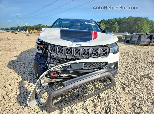3C4NJDDN3ST551089 2025 JEEP COMPASS White Vista frontal