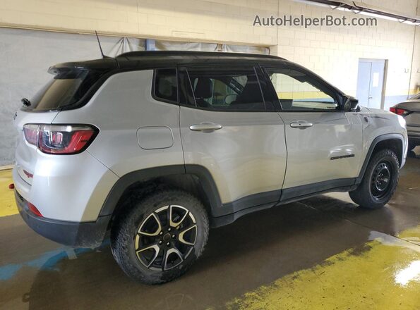 3C4NJDDN3ST590247 2025 JEEP COMPASS Silver 