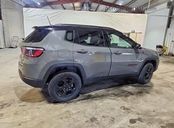 3C4NJDDN4RT610323 2024 JEEP COMPASS Gray Trasero derecho
