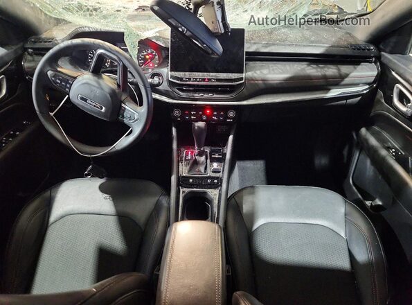 3C4NJDDN4RT610323 2024 JEEP COMPASS Gray Vista del salpicadero