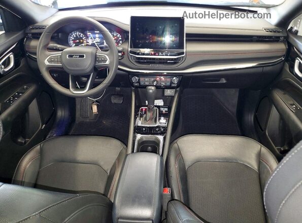 3C4NJDDN4ST532681 2025 JEEP COMPASS White Вид панелі приладів