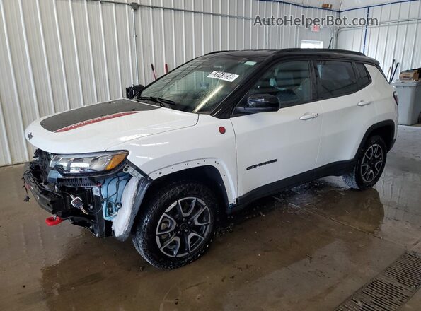 3C4NJDDN4ST532681 2025 JEEP COMPASS White 