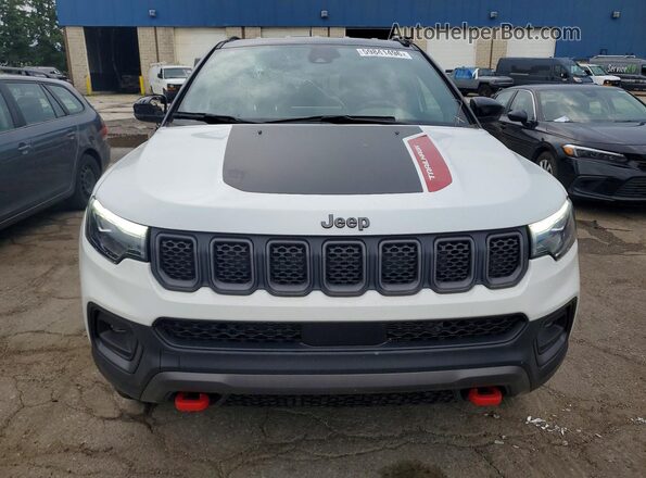3C4NJDDN5PT574686 2023 JEEP COMPASS White Դիմացի տեսք