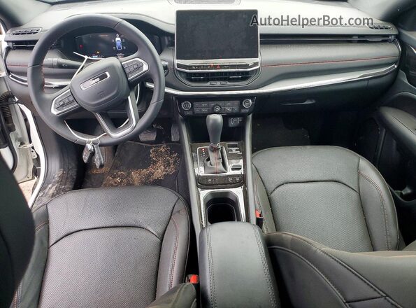 3C4NJDDN5PT574686 2023 JEEP COMPASS White Առջևի վահանակի տեսք