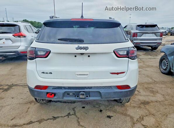 3C4NJDDN5PT574686 2023 JEEP COMPASS White Հետևի տեսք