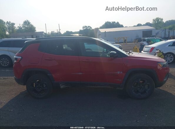 3C4NJDDN5RT590115 2024 JEEP COMPASS Red Widok wnętrza z tyłu