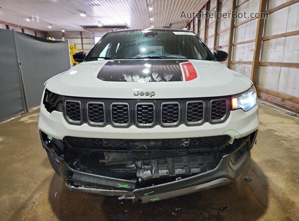 3C4NJDDN5ST522743 2025 JEEP COMPASS White Սալոնի 360 աստիճան տեսք