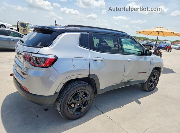 3C4NJDDN6PT564667 2023 JEEP COMPASS Silver Задня права чверть