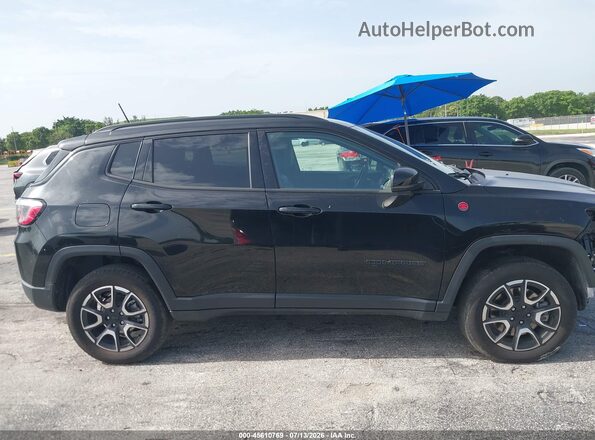 3C4NJDDN6RT137282 2024 JEEP COMPASS Black Widok wnętrza 360 stopni