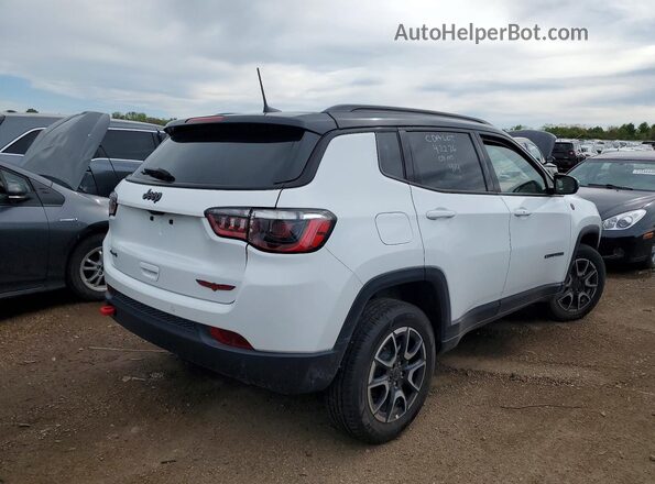 3C4NJDDN6ST514585 2025 JEEP COMPASS White Trasero derecho
