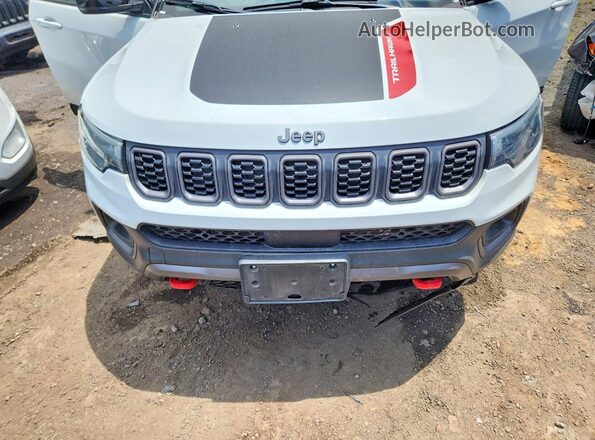 3C4NJDDN9ST525385 2025 JEEP COMPASS White Widok komory silnika