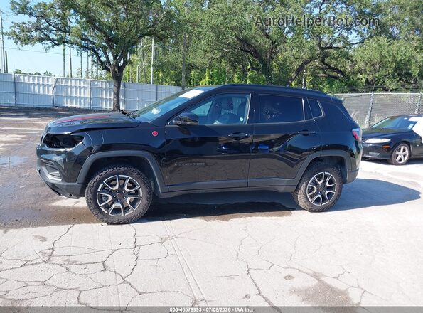 3C4NJDDN9ST551274 2025 JEEP COMPASS Black 360 interior view
