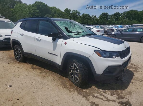 3C4NJDDN9ST564316 2025 JEEP COMPASS White Delantero derecho