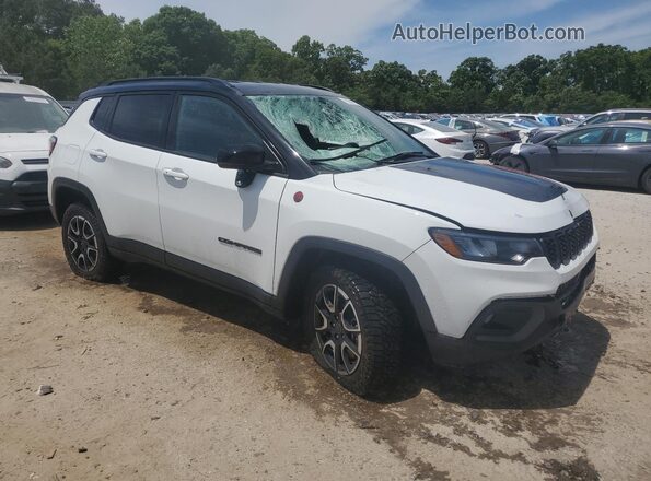 3C4NJDDN9ST564316 2025 JEEP COMPASS White Vista interior de 360 grados