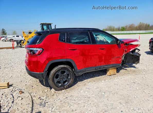 3C4NJDDNXPT555521 2023 JEEP COMPASS Red Trasero derecho