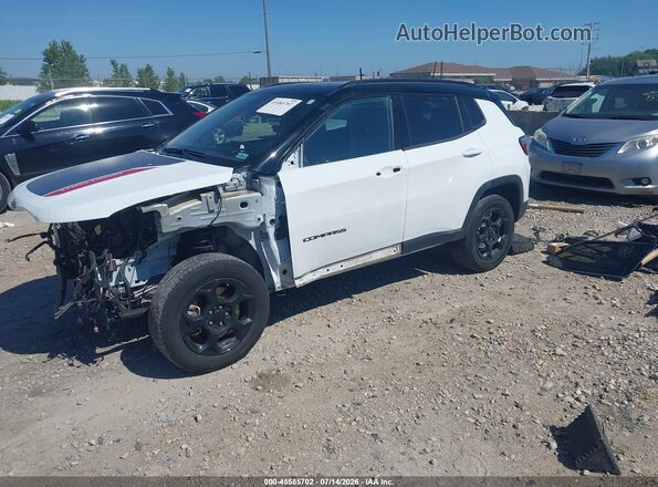3C4NJDDNXRT577120 2024 JEEP COMPASS White წინა მარცხენა ხედი სამი მეოთხედიდან