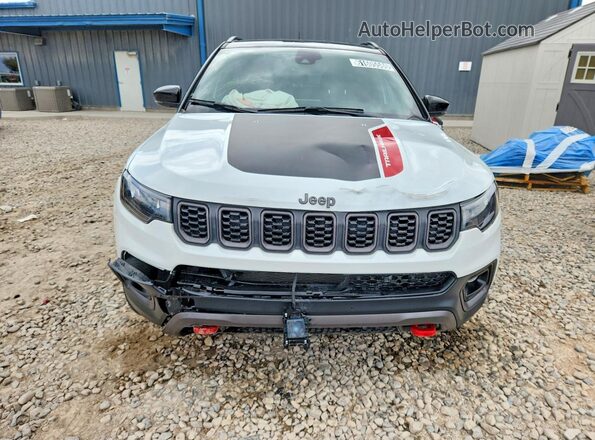 3C4NJDDNXTT178148 2026 JEEP COMPASS White Front view