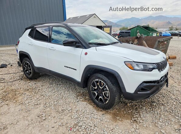 3C4NJDDNXTT178148 2026 JEEP COMPASS White Front right