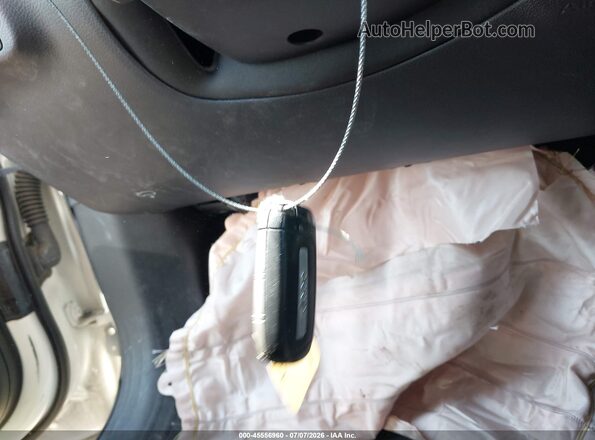 3C4NJDEB8MT593281 2021 JEEP COMPASS White Widok deski rozdzielczej