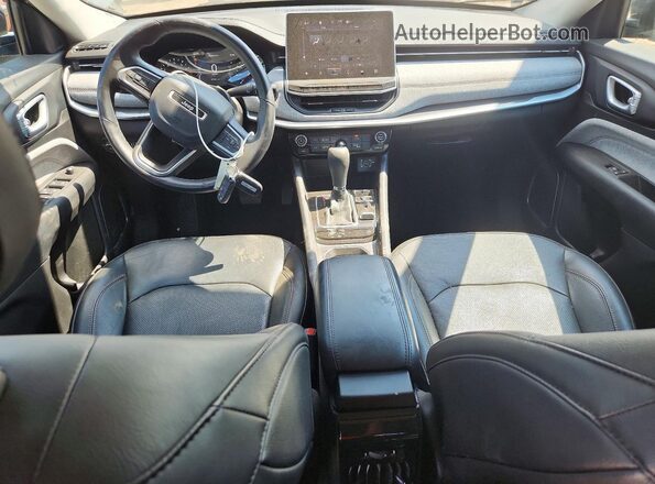 3C4NJDFB0NT219263 2022 JEEP COMPASS Silver Dashboard view