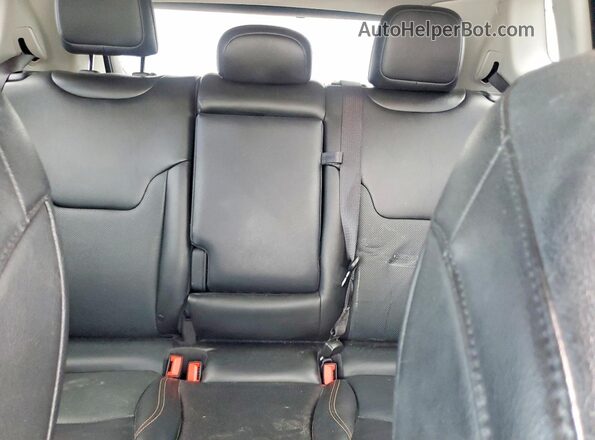 3C4NJDFB3NT196870 2022 JEEP COMPASS Black Widok tylnych siedzeń