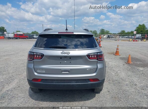 3C4NJDFB5NT135908 2022 JEEP COMPASS Gray 