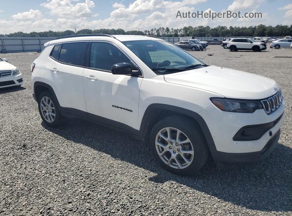 3C4NJDFB7NT222905 2022 JEEP COMPASS White Przód prawy