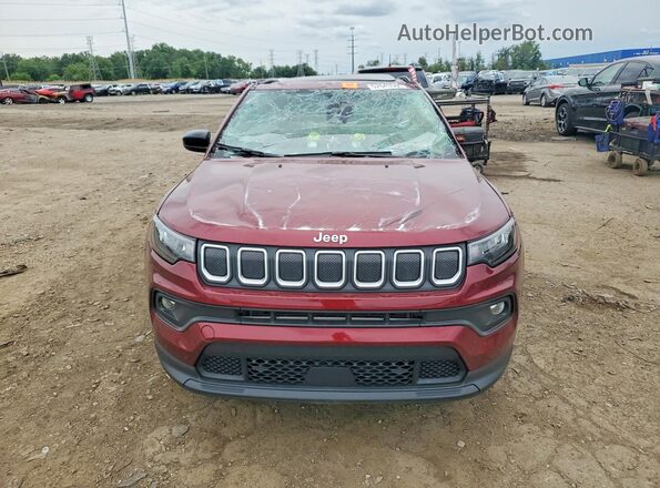 3C4NJDFB8NT125793 2022 JEEP COMPASS Burgundy Widok z przodu