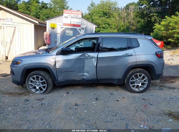 3C4NJDFBXNT206214 2022 JEEP COMPASS Gray Vista interior de 360 grados