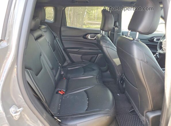 3C4NJDFN0PT508804 2023 JEEP COMPASS Gray Vista interior trasera