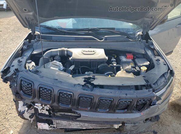 3C4NJDFN0PT508804 2023 JEEP COMPASS Gray Vista del compartimento del motor